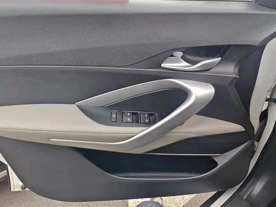 Baojun 510 1.5 L Manual Pleasure CN-V