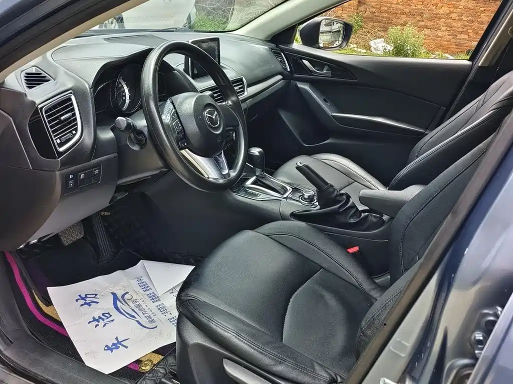 Mazda 3 Axela Sedan 1.5 L Auto Luxury