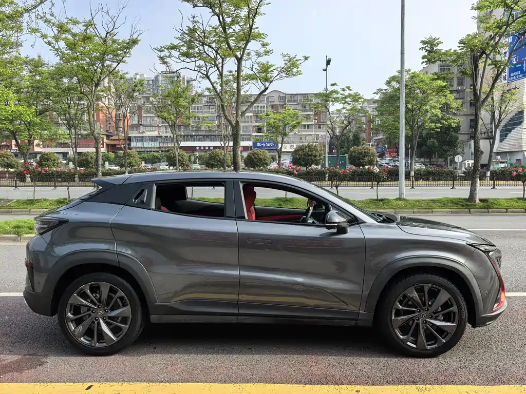 Changan UNI-T 1.5 T Sport Flagship