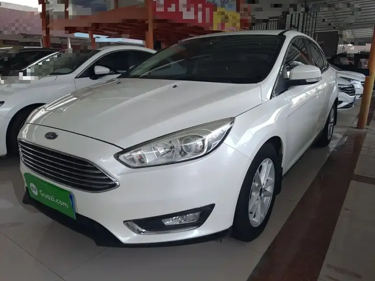 Ford Focus Sedan 1.6 L Auto Style