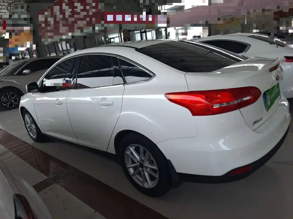Focus Sedan 1.6 L Auto Style