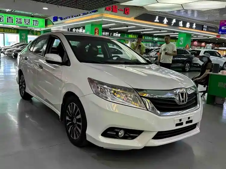 Crider 1.8 L Auto Luxury