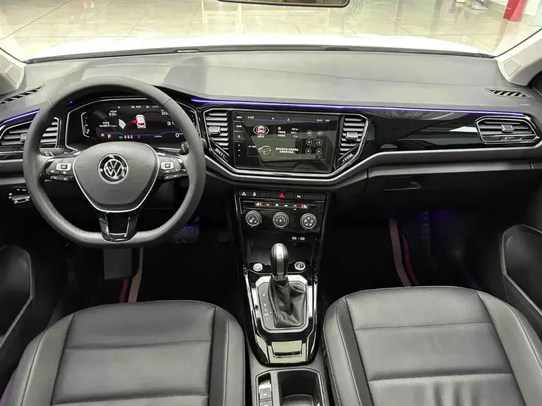 Volkswagen T-ROC 280 TSI DSG 2 WD Comfort Enjoyment PLUS