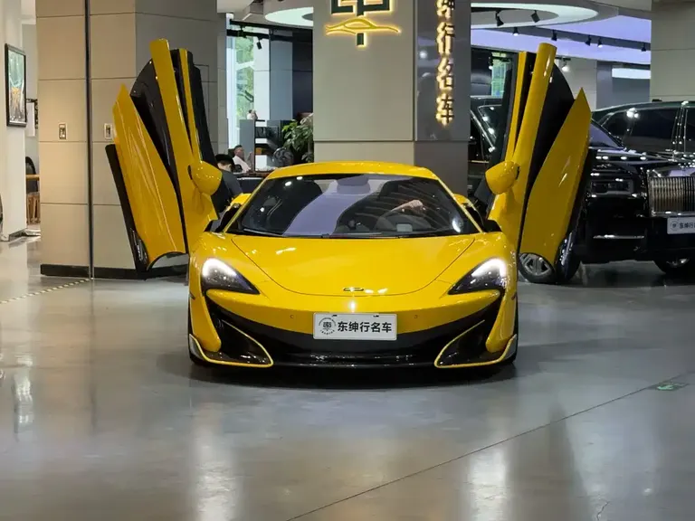 McLaren 600 LT 3.8 T Coupe