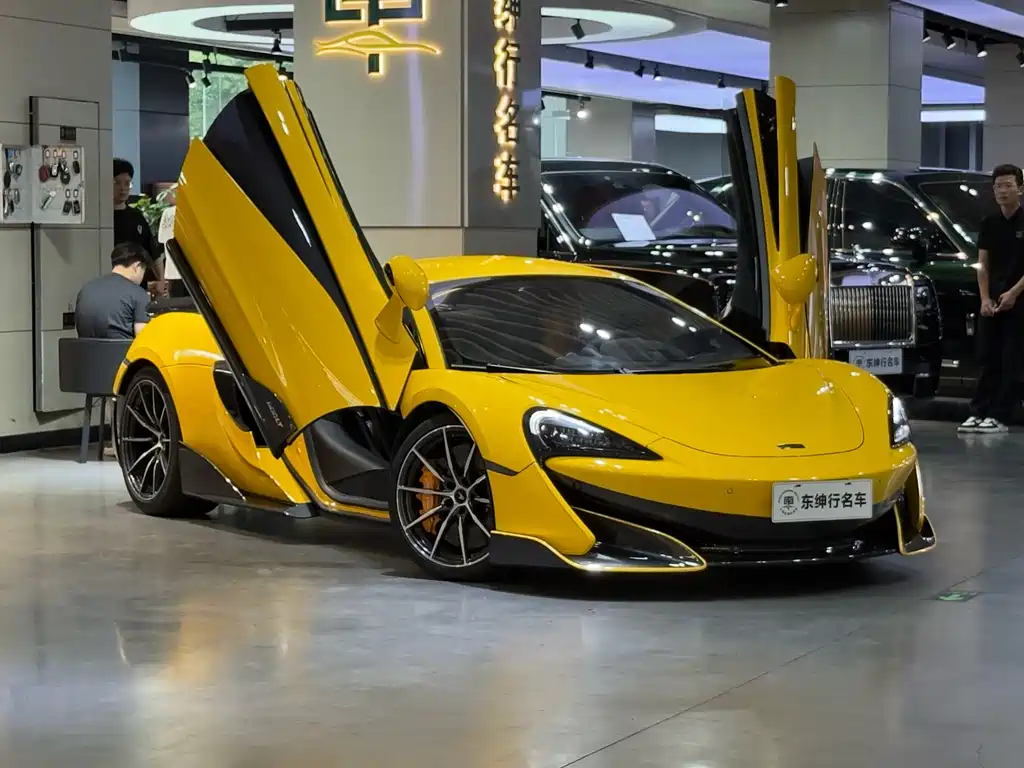 McLaren 600 LT 3.8 T Coupe