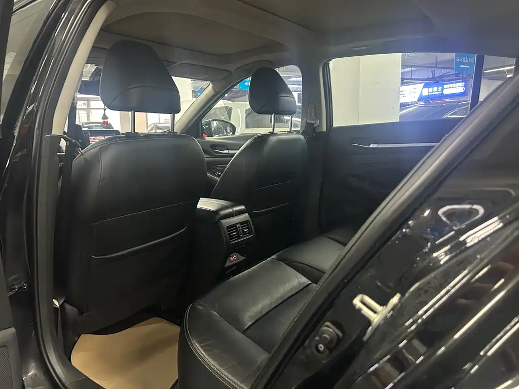 Teana Facelift 2.0 L XL Upper Smart Travel