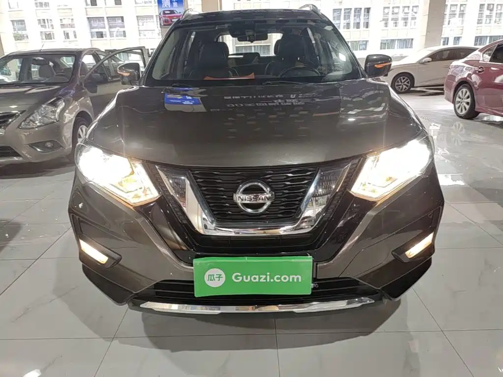 X-Trail 2.0 L CVT Connected Comfort 2 WD