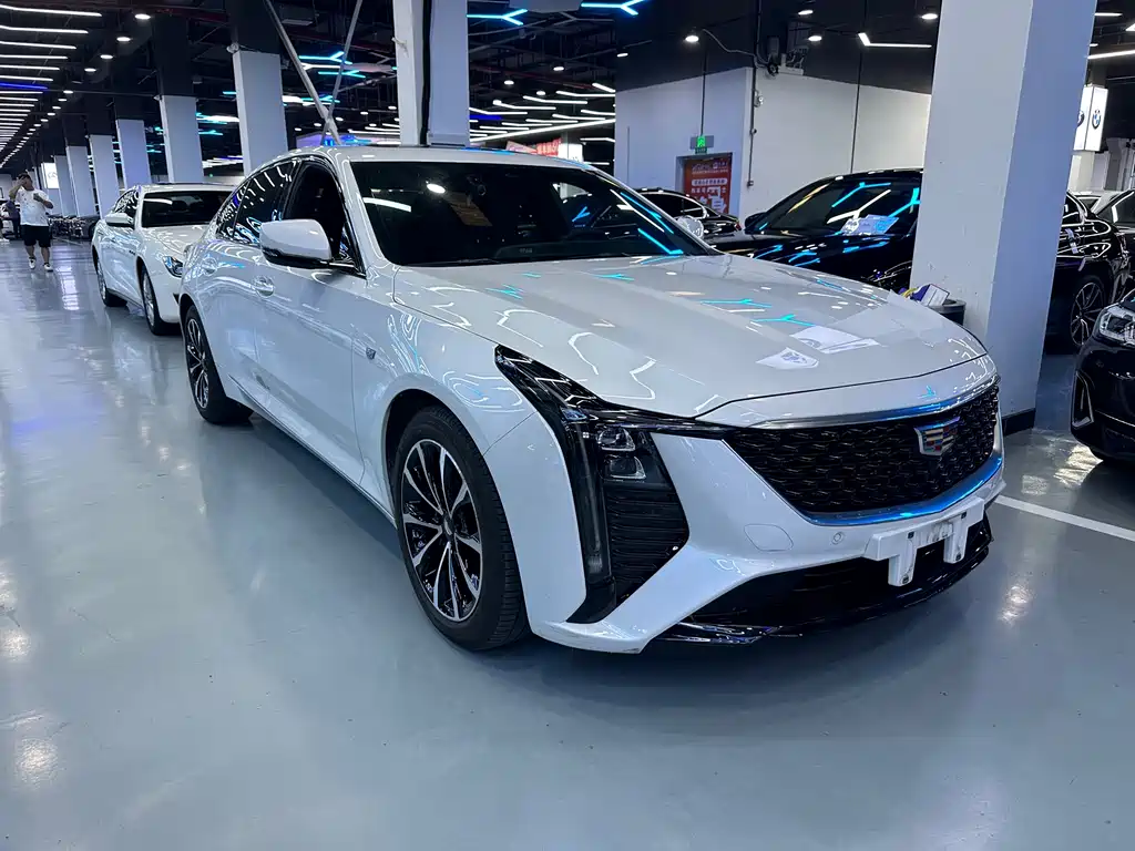 Cadillac CT5 28 T Luxury Pro