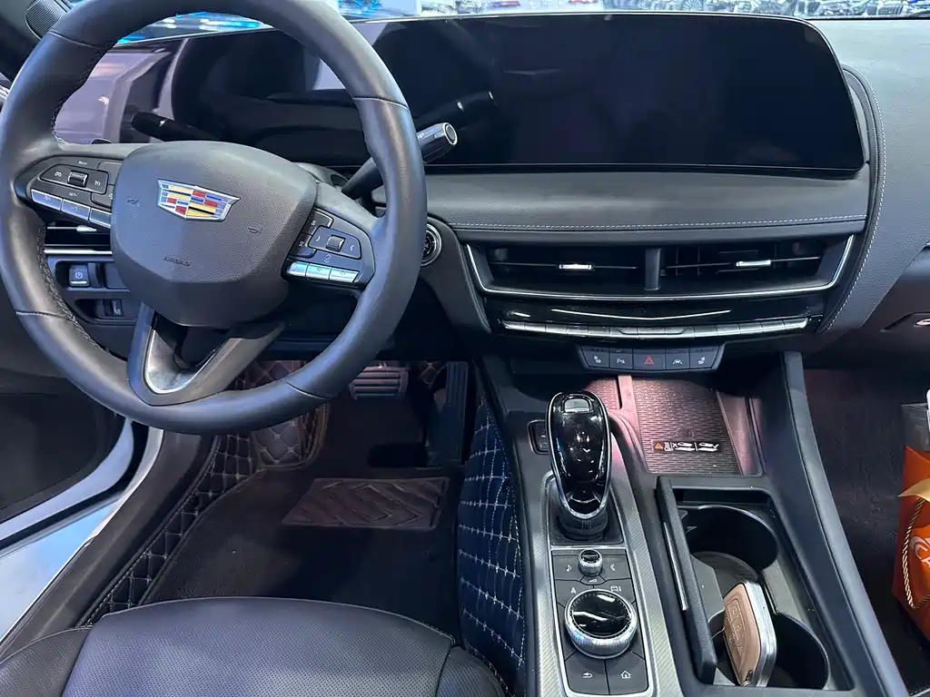 Cadillac CT5 28 T Luxury Pro