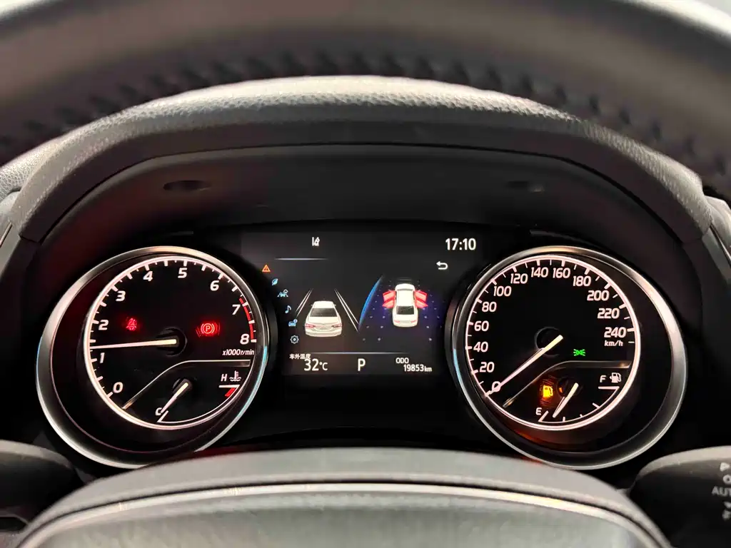 Camry 2.0 G Luxury