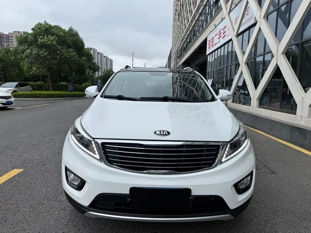Sportage 2.0 L Auto 2 WD DLX