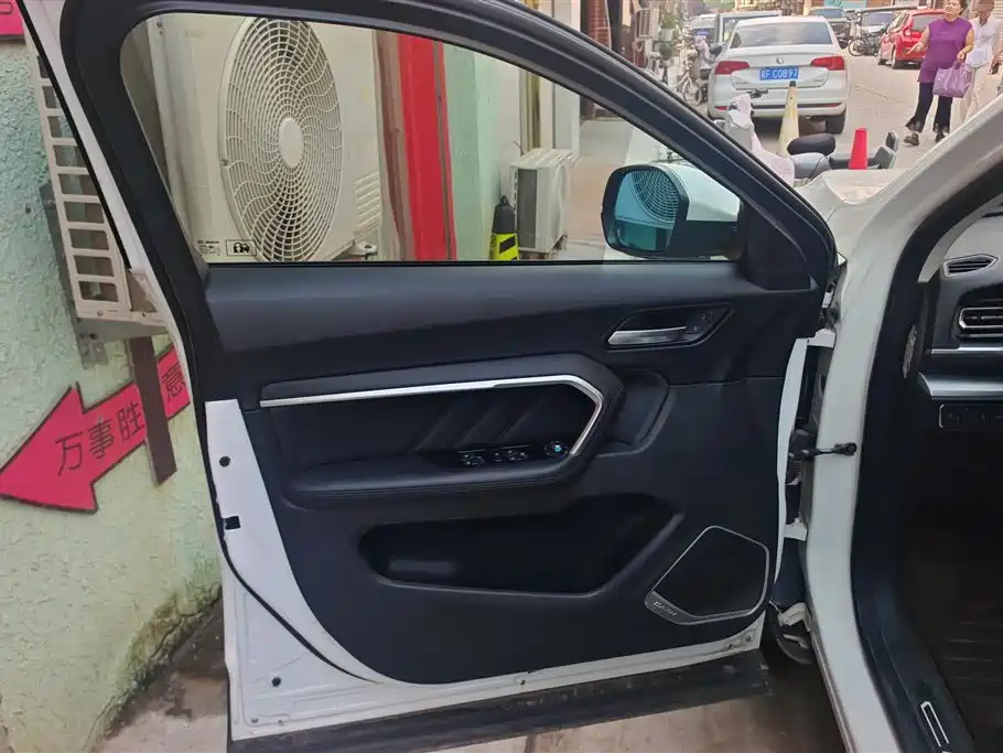 Haval H6 Blue Label 2.0 T Auto 2 WD Smart Style
