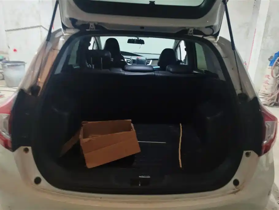 Jade 1.8 L Auto Comfort Elite 5-seat