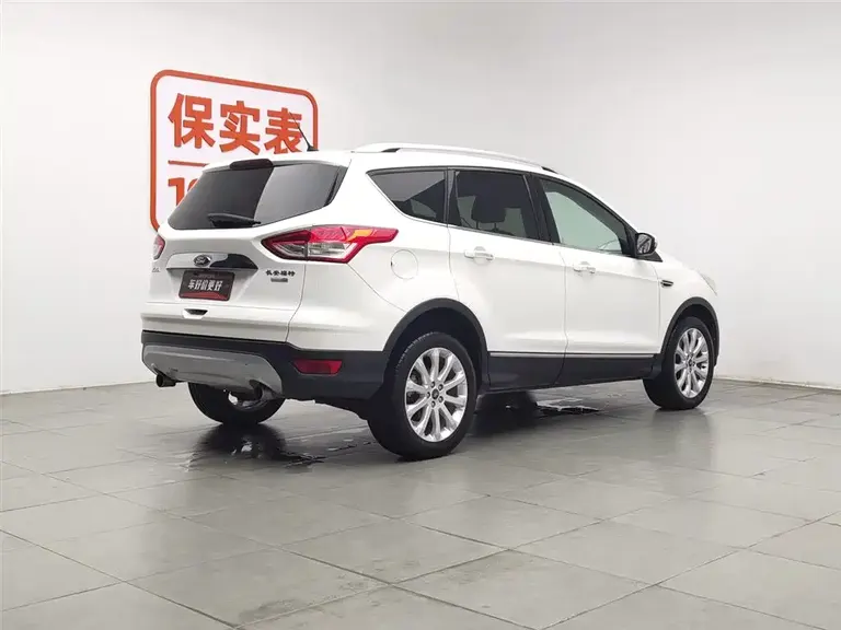 Ford Kuga 1.6 L GTDi 4 WD Elite