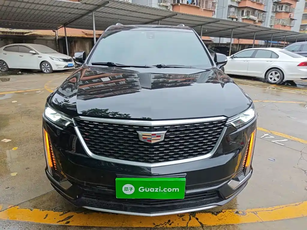 Cadillac XT6 凯迪拉克XT6 2020款 28 T 七座风尚型