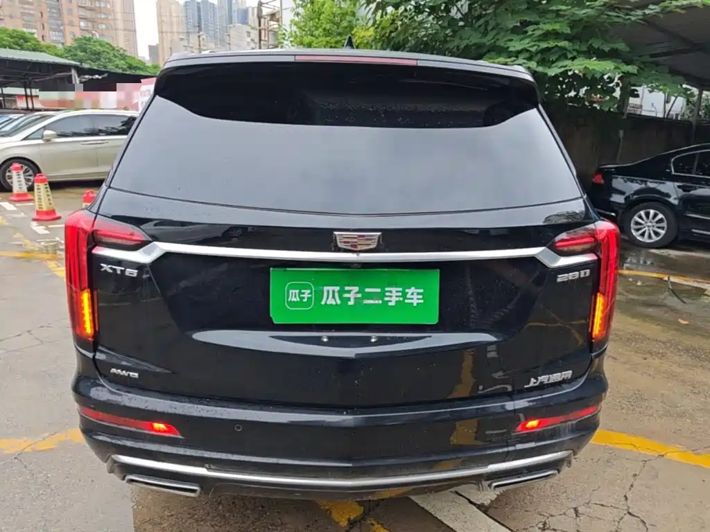 Cadillac XT6 凯迪拉克XT6 2020款 28 T 七座风尚型