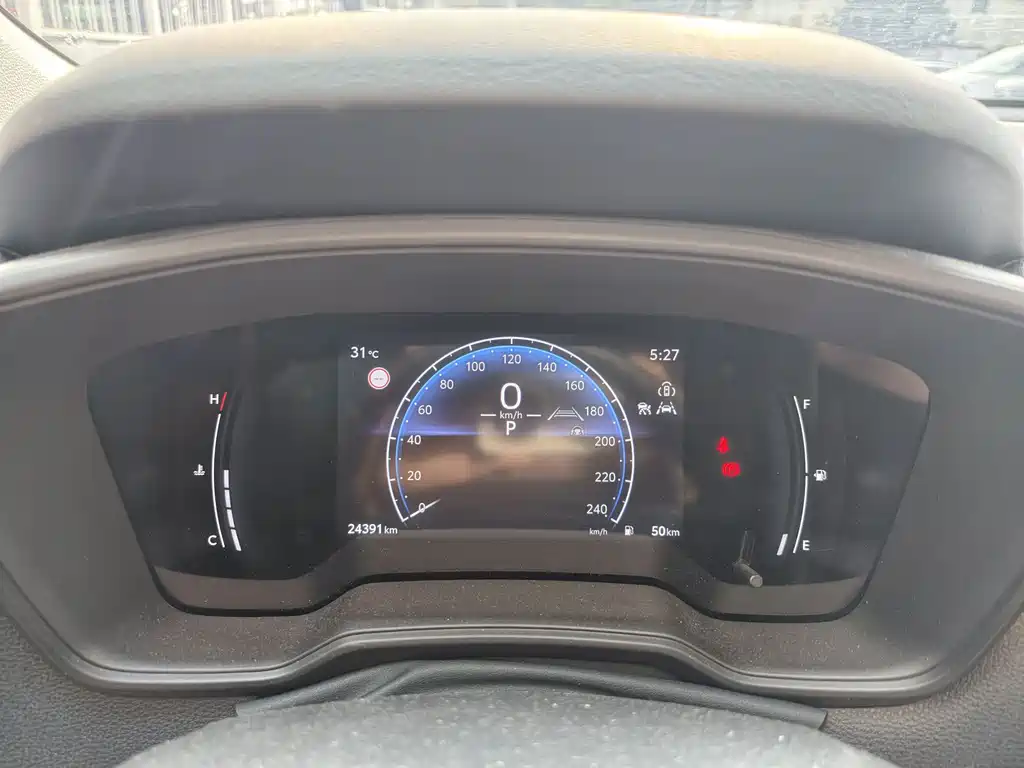 Frontlander 2.0 L CVT Leading
