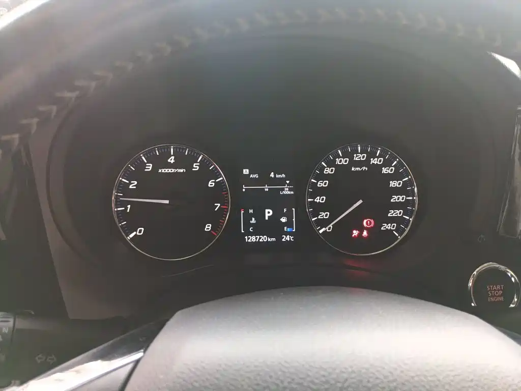 Outlander 2.0 L 2 WD Smooth Enjoyment 7-seat CN-VI