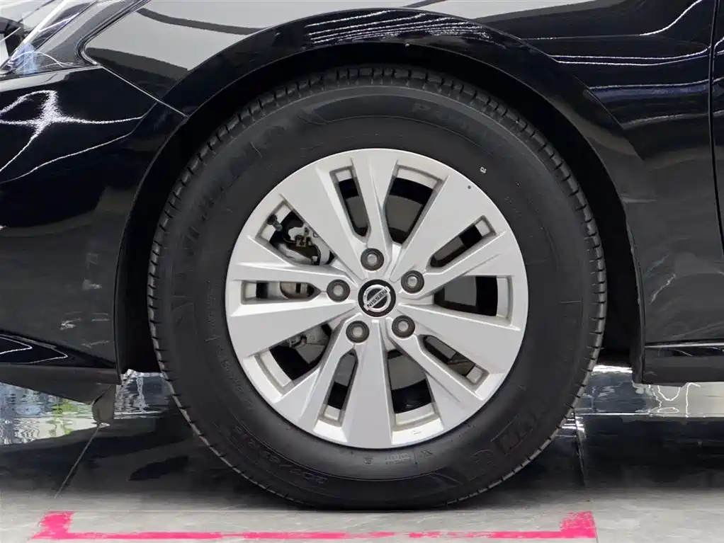 Teana 2.0 L XE Exclusive
