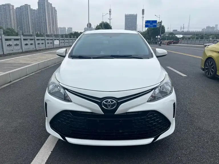 Toyota Vios FS 1.5 L CVT Sharp Speed