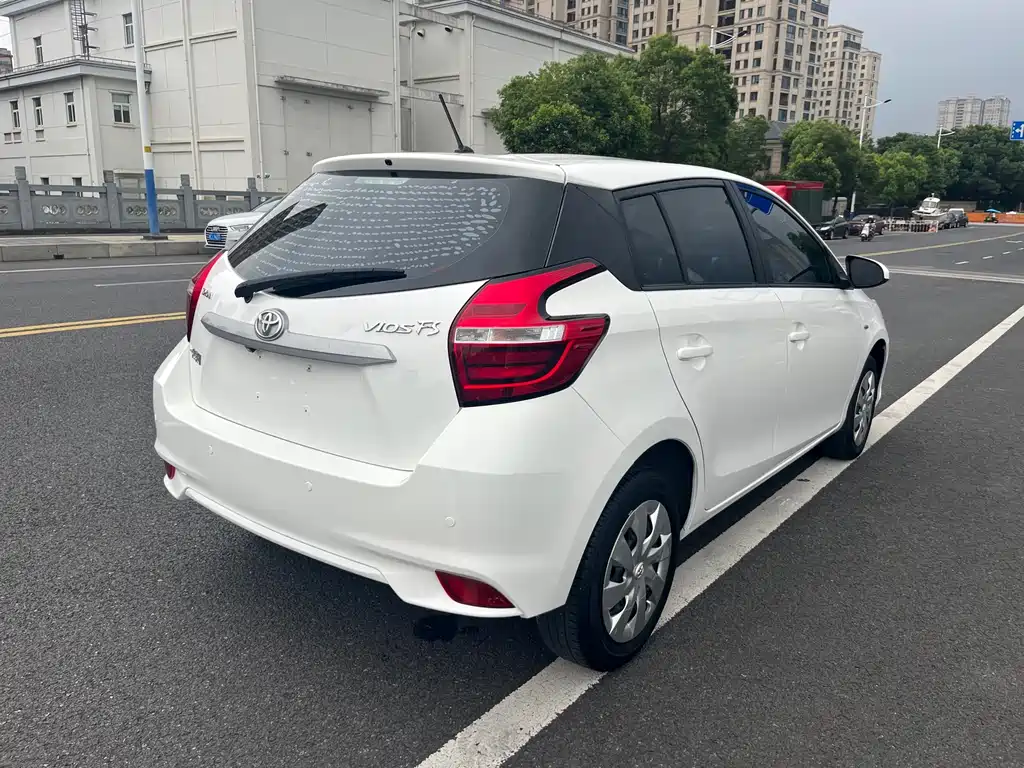 Vios FS 1.5 L CVT Sharp Speed