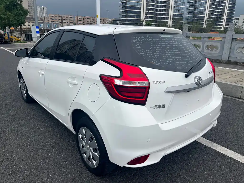 Vios FS 1.5 L CVT Sharp Speed
