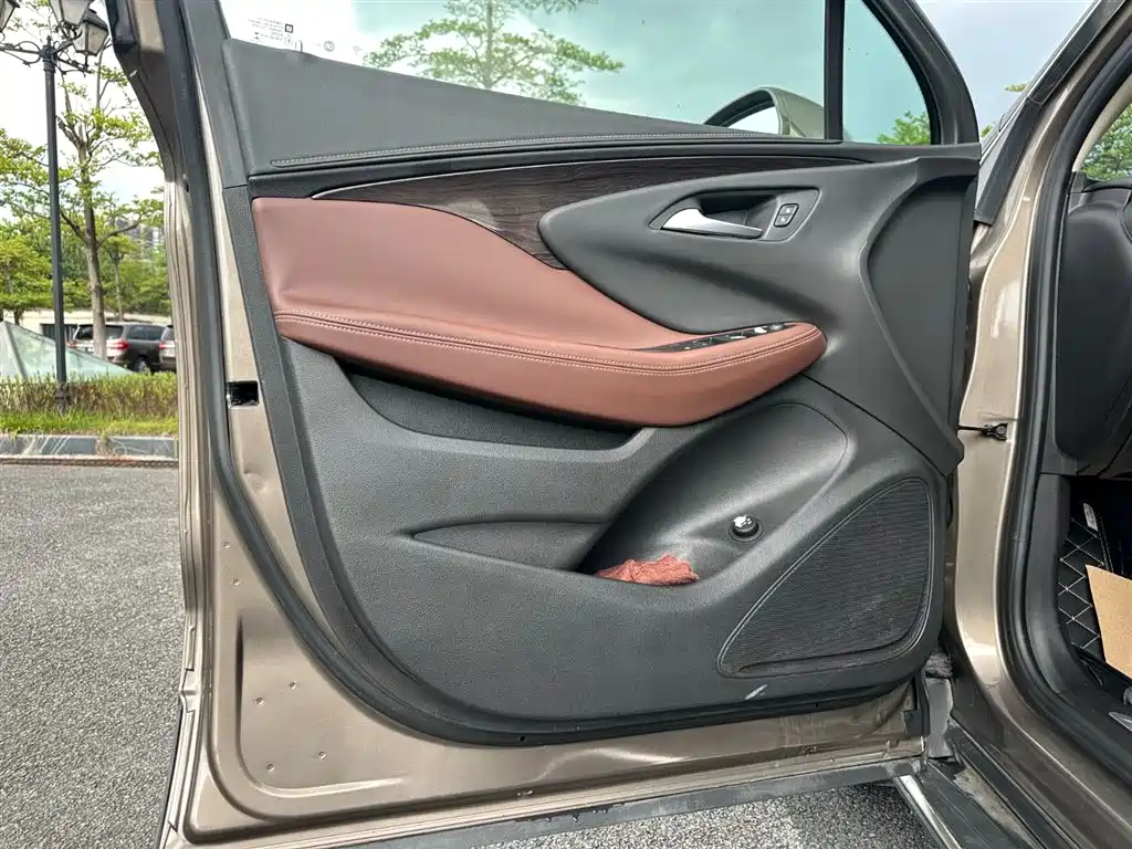 Envision Plus 28 T 4 WD Elite