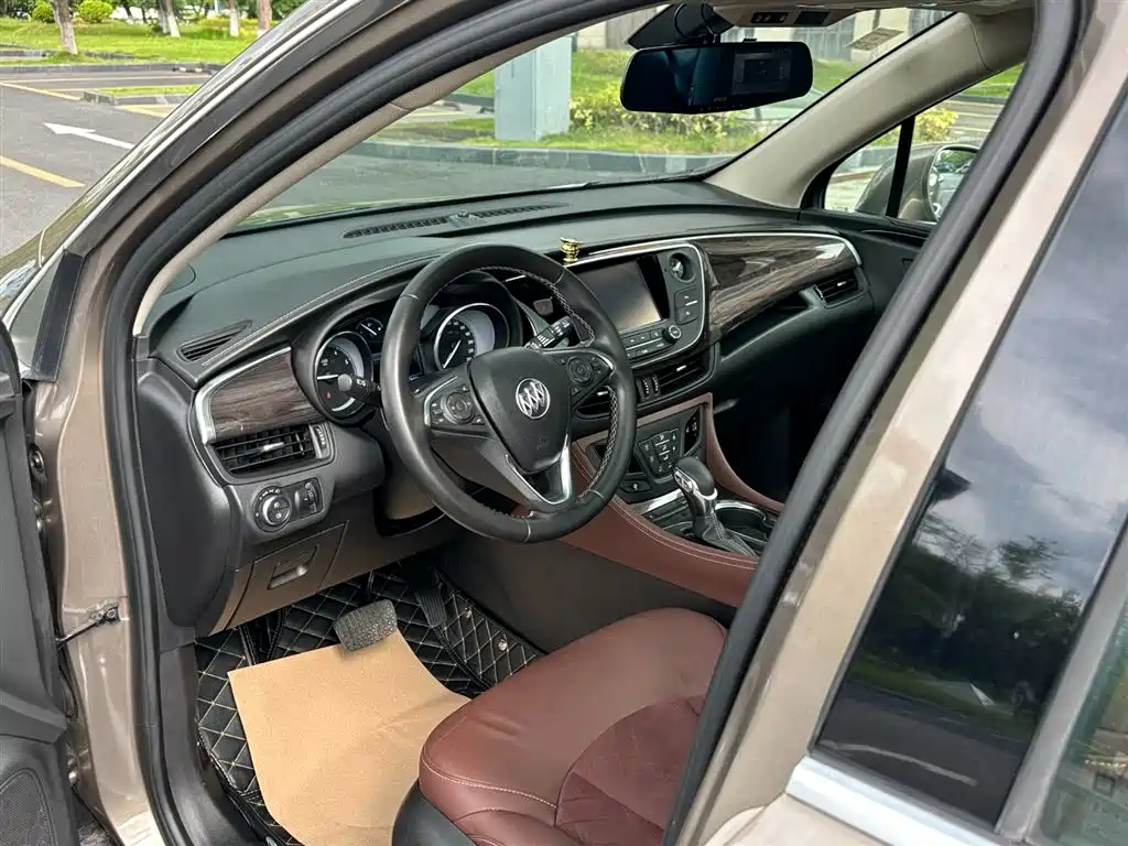 Envision Plus 28 T 4 WD Elite
