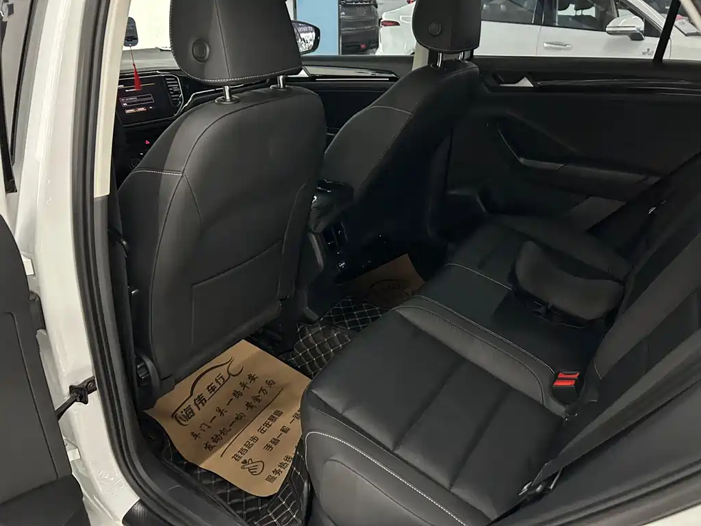T-ROC 280 TSI DSG 2 WD Comfort Enjoyment PLUS