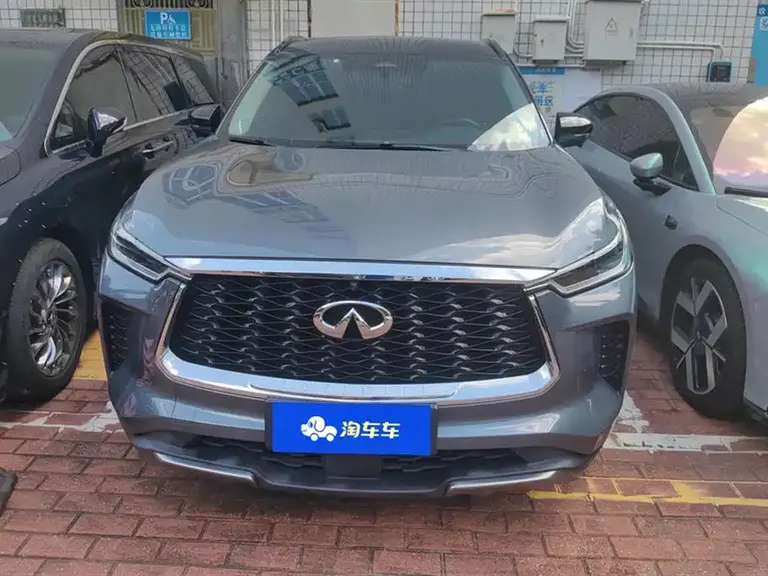 Infiniti QX60 2.0 T 4 WD Luxury