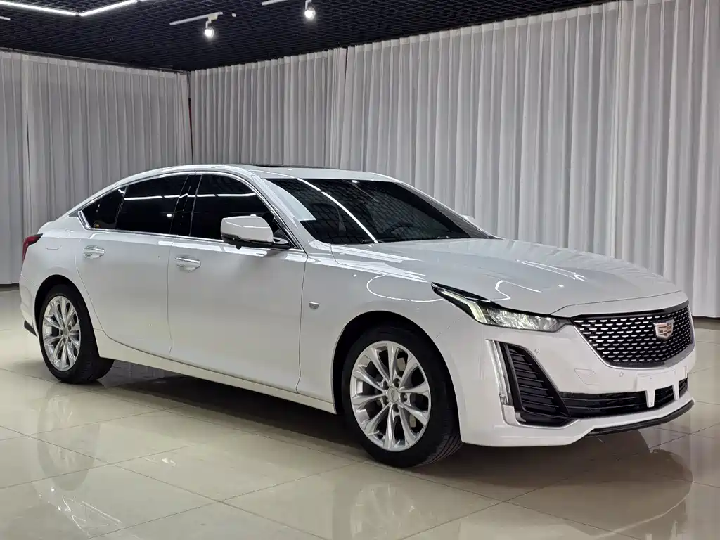 Cadillac CT5 28 T Luxury