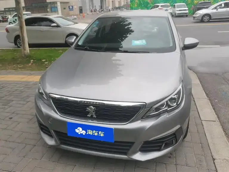 Peugeot 308 1.6 L Manual Fashion
