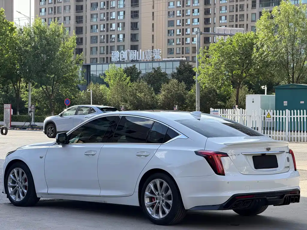 Cadillac CT5 Facelift 28 T Luxury