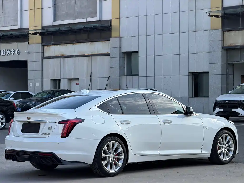 Cadillac CT5 Facelift 28 T Luxury