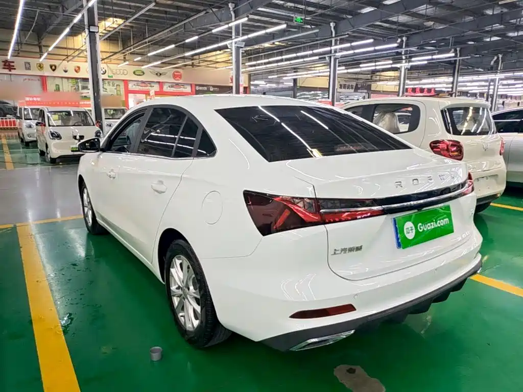 Roewe i5 1.5 L CVT Luxury