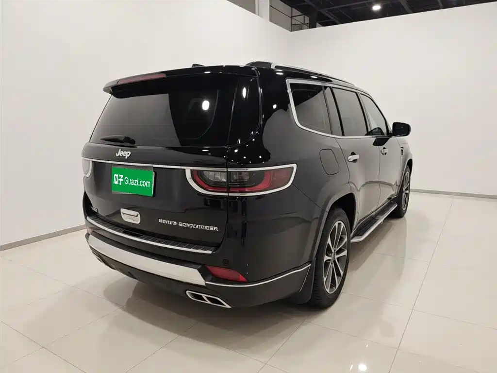 Grand Commander 2.0 T 4 WD Joy CN-VI