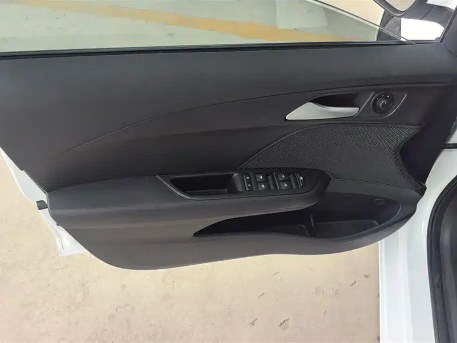 Cavalier 320 Auto Delight Sunroof