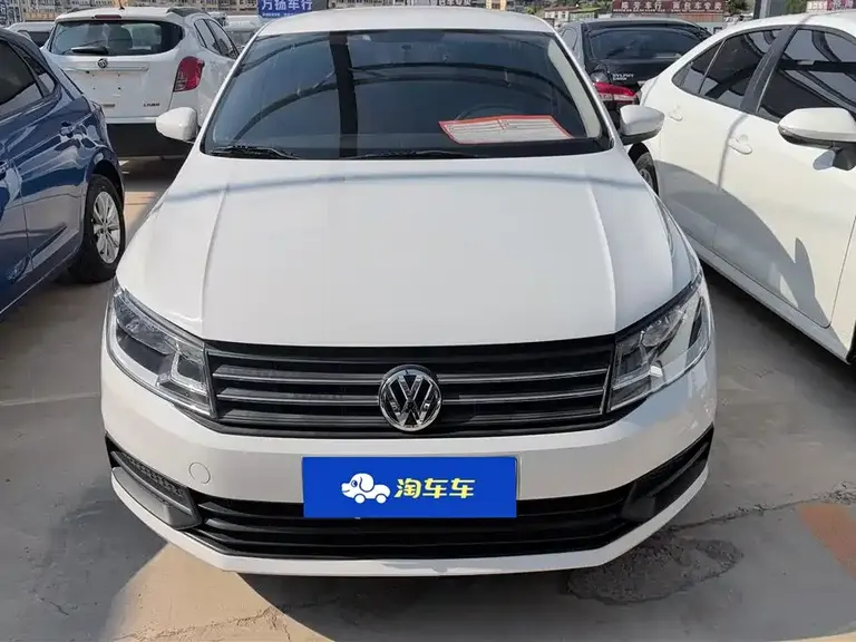 Volkswagen Santana 1.5 L Manual Style
