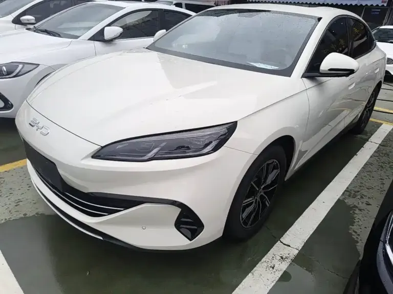 BYD Seal 06 DM-i 120 KM Honored