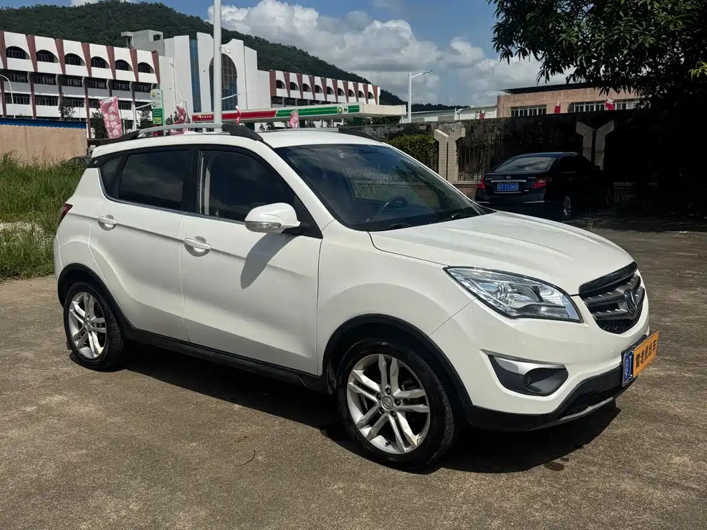 Changan CS35 1.6 L Manual Luxury CN-V