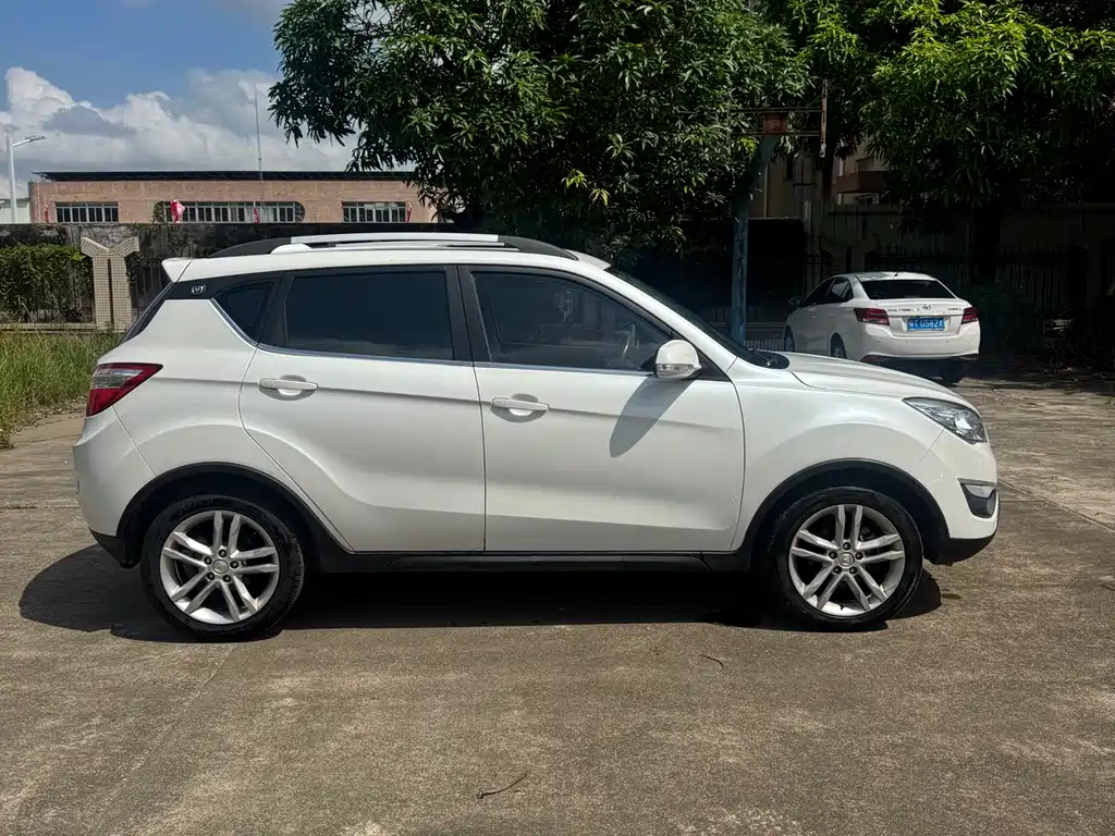 Changan CS35 1.6 L Manual Luxury CN-V