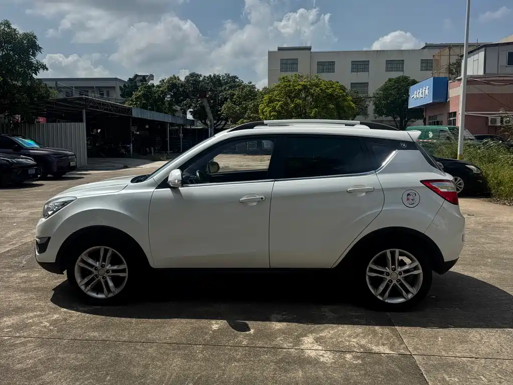 Changan CS35 1.6 L Manual Luxury CN-V
