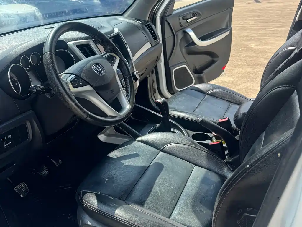 Changan CS35 1.6 L Manual Luxury CN-V