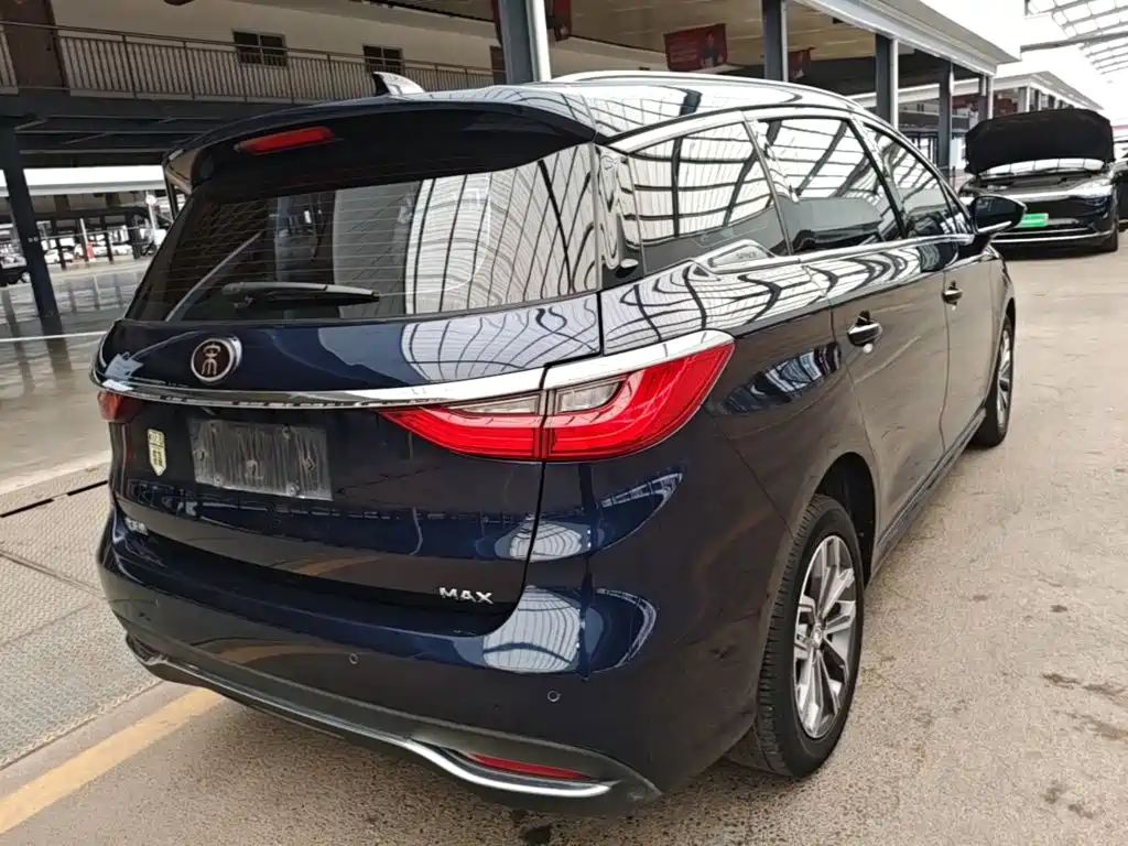 Song MAX 1.5 T Auto Connected Wise Comfort Sunroof 7-seat CN-VI