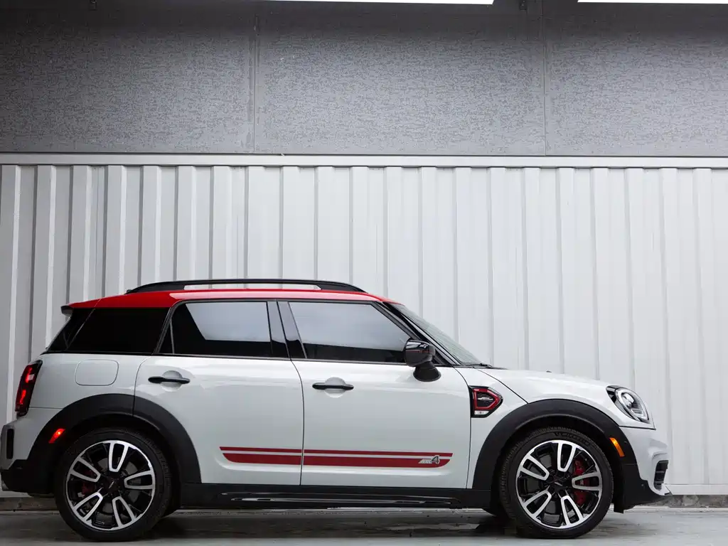 MINI JCW Countryman MINI JCW COUNTRYMAN 2023款 2.0 T JOHN COOPER WORKS