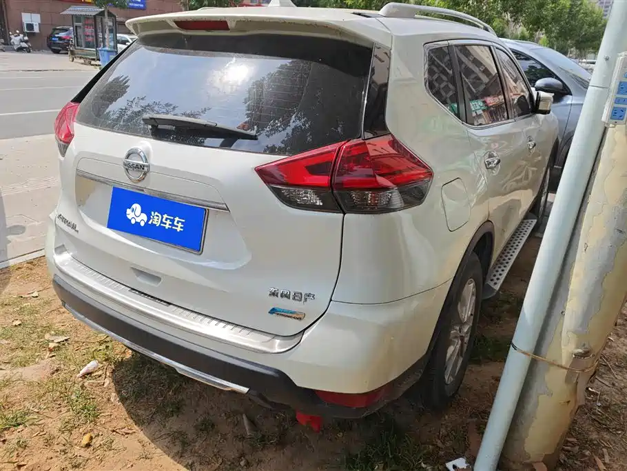 X-Trail 2.0 L CVT Comfort 2 WD