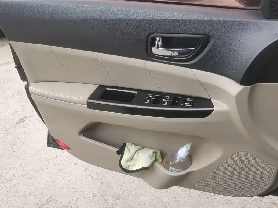 Eado 1.6 L Manual Luxury
