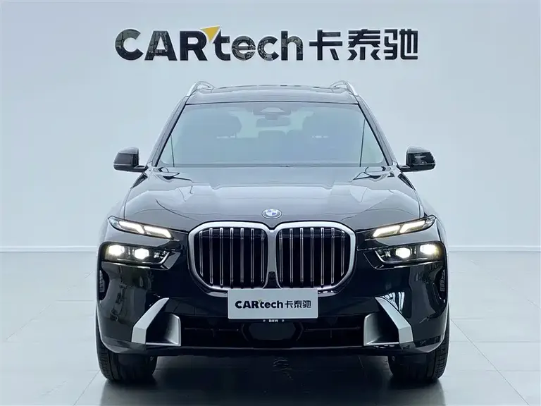 BMW X7 xDrive40 i Leading Luxury Package
