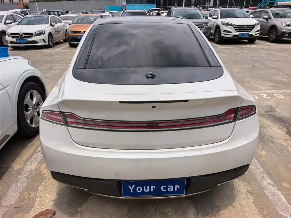 Lincoln MKZ 2.0 T Graceful