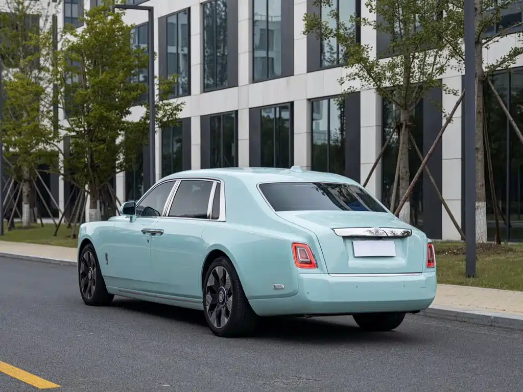 Phantom LWB Range Series II